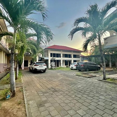 Oyo Life 93504 Kost Krisna Hotell Temukus Eksteriør bilde