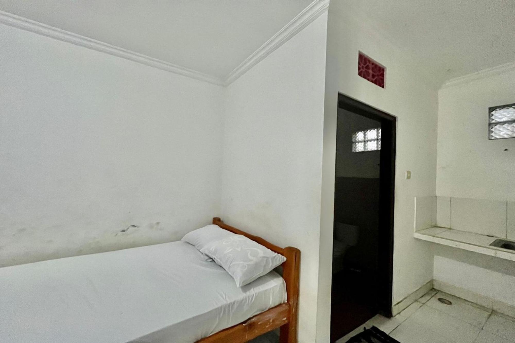 Oyo Life 93504 Kost Krisna Hotell Temukus Eksteriør bilde